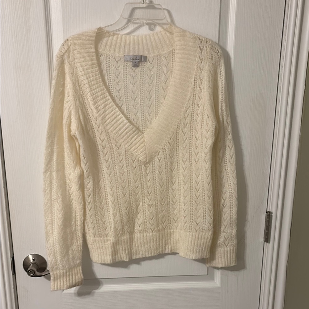 Caslon V-Neck Cable Knit Sweater (m)